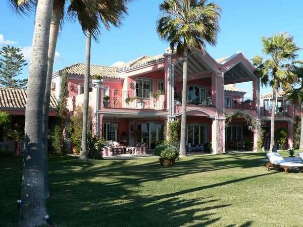 Villa - CASASOLA. FRONT LINE BEACH..
