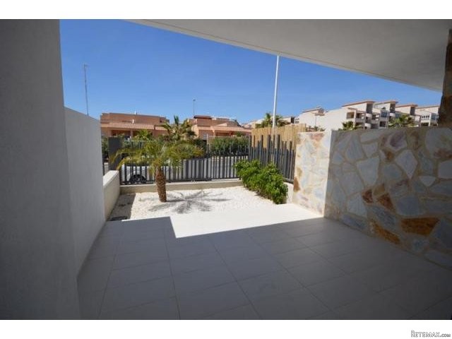 2 bedroom Apartment For Sale:..