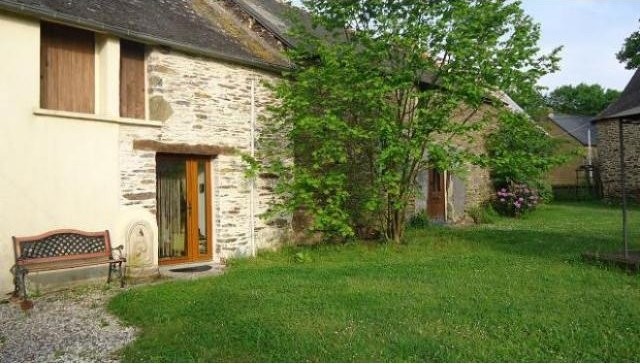 16th Century Farmhouse And Outbuildings - 2
