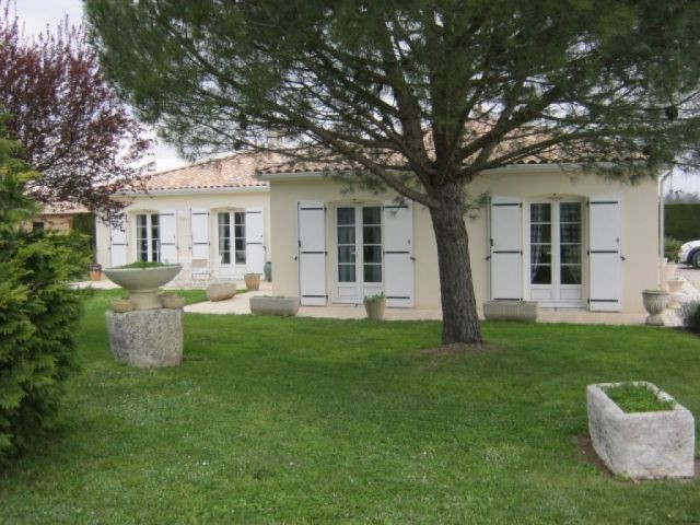 4 beds single storey house - 2