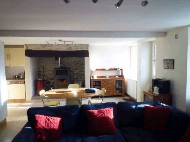 Near, Chamberet, Correze, Limousin - 2