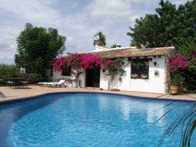 Beautiful 4 Bedroom Finca in Javea