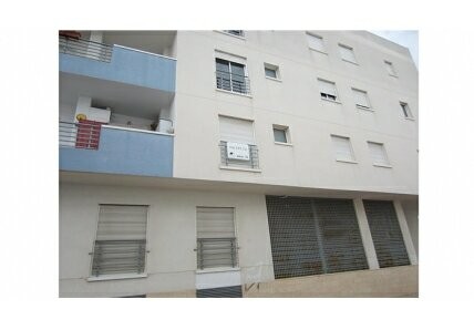 * 3 BED APARTMENT