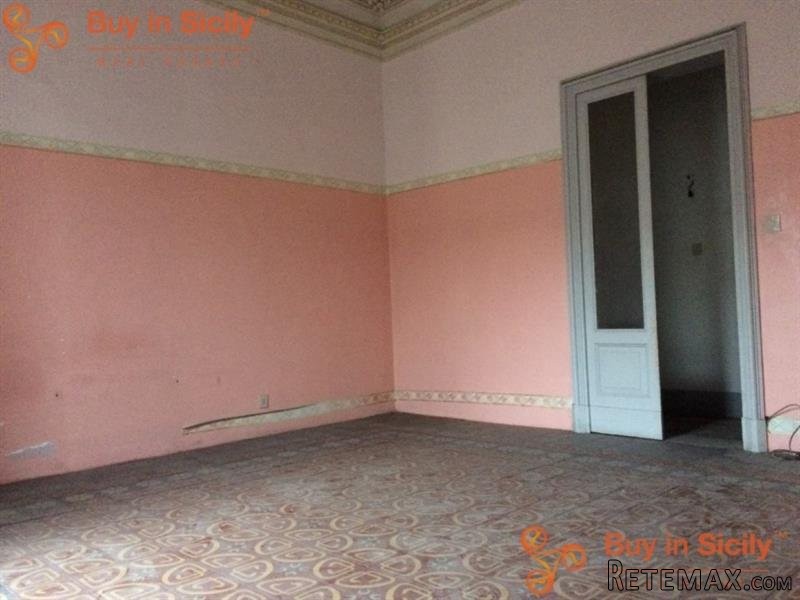 3 bedroom Apartment For Sale: Catania.. - 2