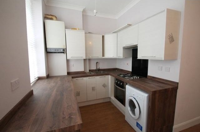 2 bed flat to rent - 2