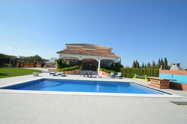 Villa - The property was constructed..