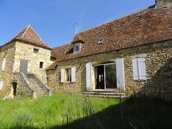 Located In A Quaint ' Perigourdine '..