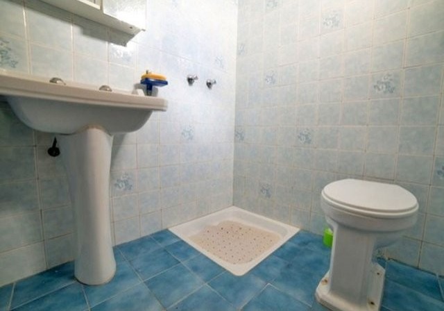 3 bed bungalow close to beach