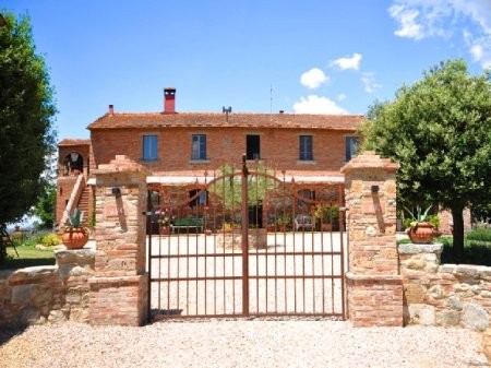 Large Farmhouse With 9 Bedrooms And.. - 2