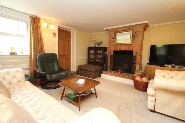 1 bedroom Flat For Sale: Wickham Road.. - 2