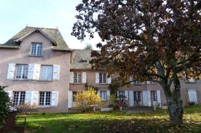 5 bedroom Character For Sale: 19410..