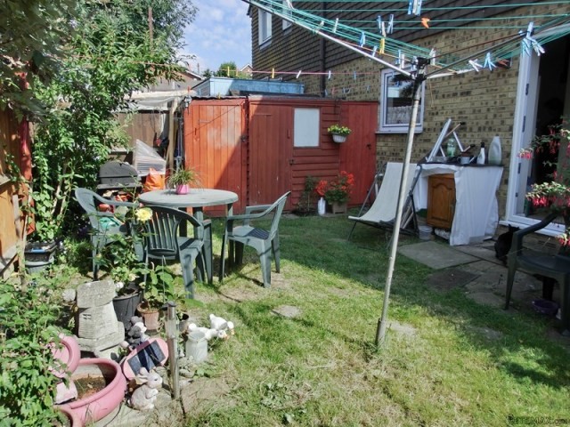 2 bedroom house in Minster On Sea.. - 2