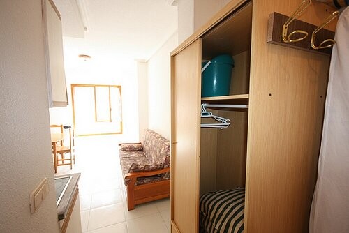 A STUDIO APARTMENT CLOSE TO BEACH - 2