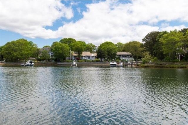 4 bedroom Property For Sale: Bight..