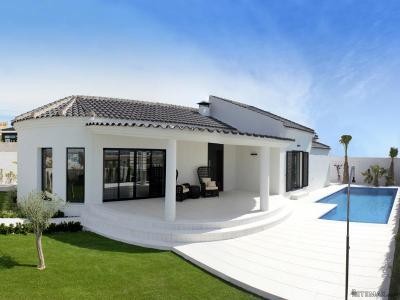 3 Bedrooms - Villa - Alicante - For Sale