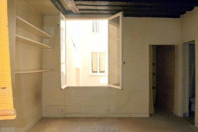 Studio For Sale: 75002 PARIS - 2