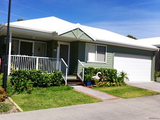 Lake Munmorah Residential Resort -..