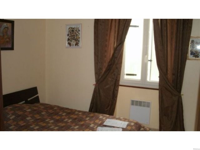Village house offering 2 apartments - 2