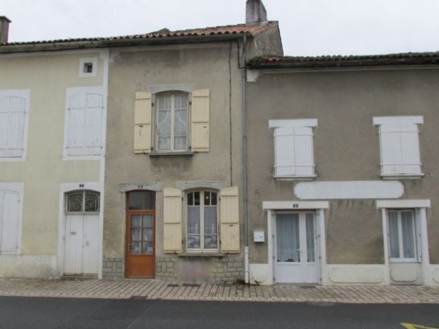 Terraced Town House With Courtyard