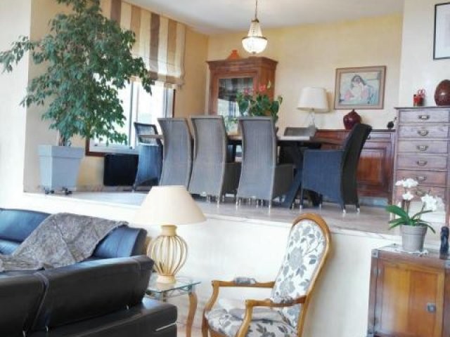 5 bedroom Villa For Sale: 63000.. - 2