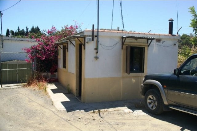Country Houses for Sale in Benajarafe..