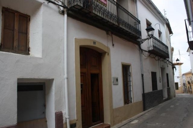 4 Bedrooms - House - Alicante - For Sale