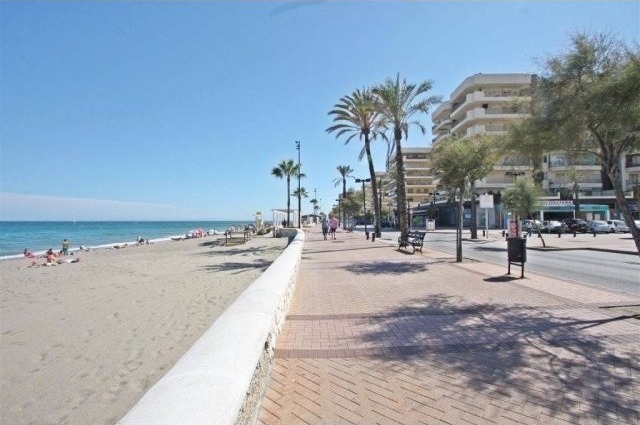 APARTEMENT FOR SALE IN FUENGIROLA - 2