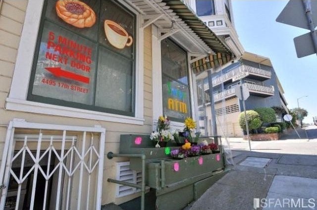 Block of Apartments For Sale: 1 Uranus.. - 2