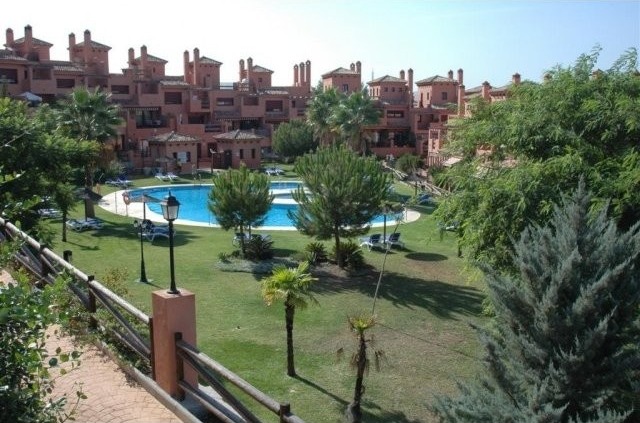 Town House - Stunning, modern 3..
