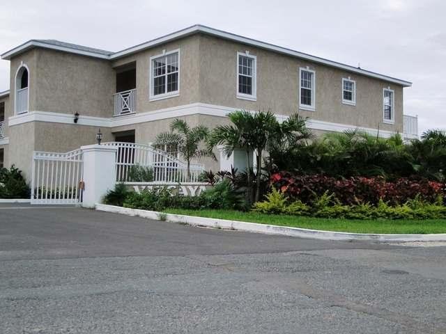 Apartment/townhouse - Vizcaya is a..