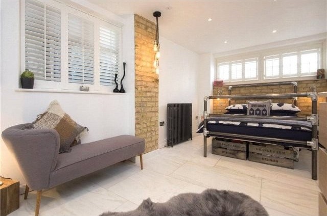 Foulden Terrace, N16 - 2