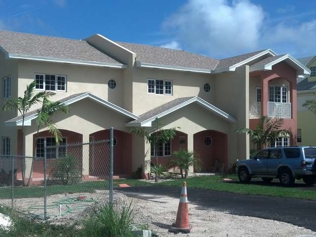 Apartment/townhouse - This brand new.. - 2