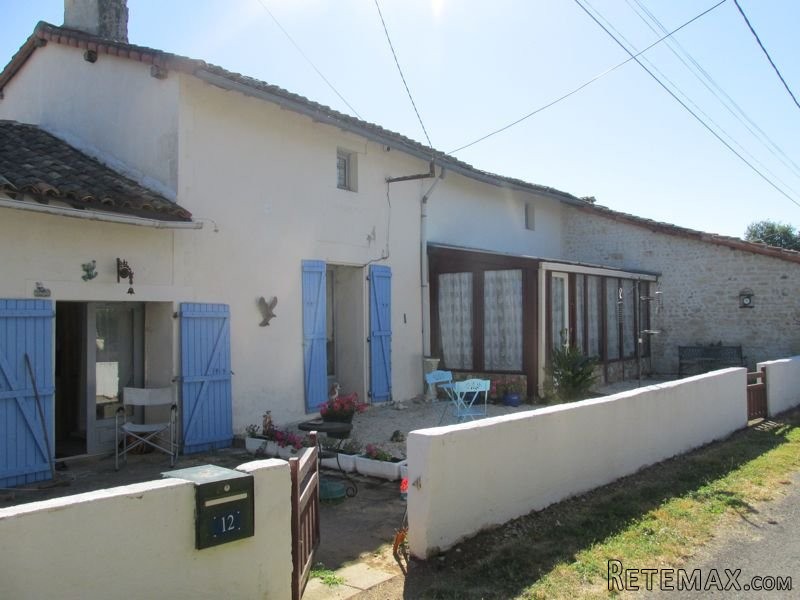 4 Bedroomed Stone House With Gite + Pool