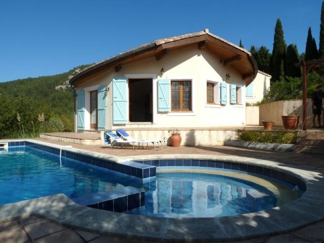 3 Bedrooms - House | Villa -.. - 2