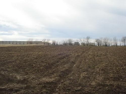 For sale are 3300 sq.m. of land, 10 min..