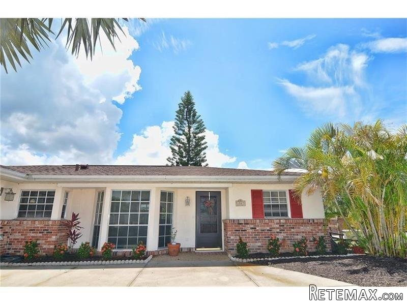 2 bedroom House For Sale: 1087 Linden.. - 2