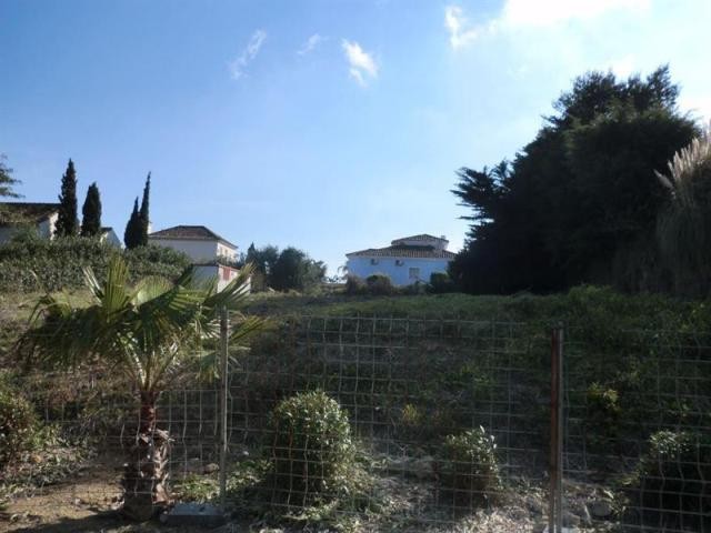 Plot For Sale: Sotogande Alto..