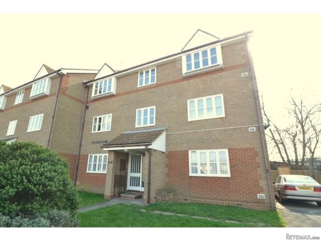 1 bedroom flat in QUEENBOROUGH - 2