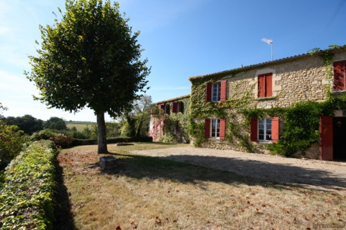 *Commanding Manor house for restoration.. - 2