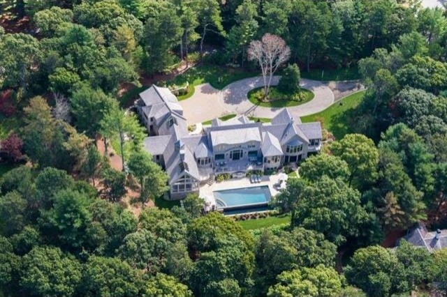5 bedroom Property For Sale: Beach Plum.. - 2
