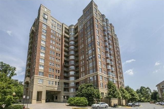 2 bedroom Apartment For Sale: 11776..