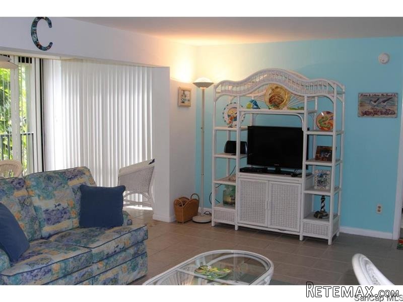 1 bedroom Condominium For Sale:.. - 2