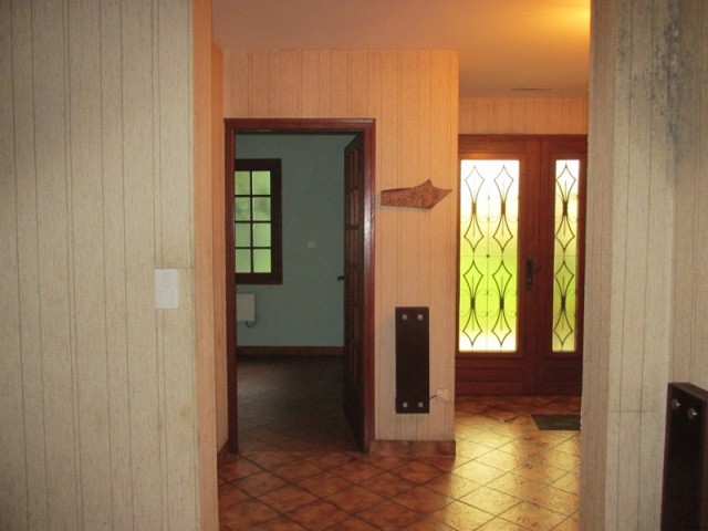 Detached 3 Bedroom House - 2