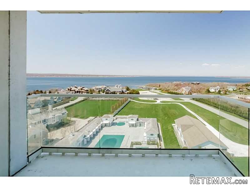 3 bedroom Flat For Sale: Rhode Island.. - 2