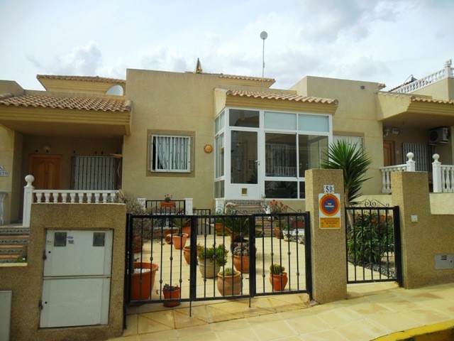 4 bedroom townhouse in El Galan for sale