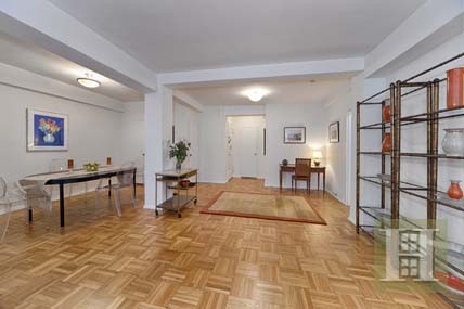 2 bedroom Apartment For Sale: 11.. - 2