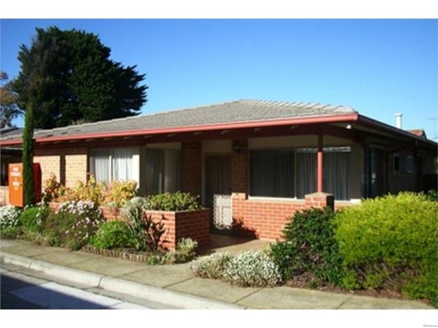 Bethany Close Retirement Village -.. - 2