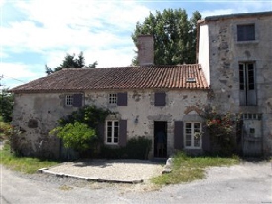 4 Bedroom House in Rural Hamlet - 2