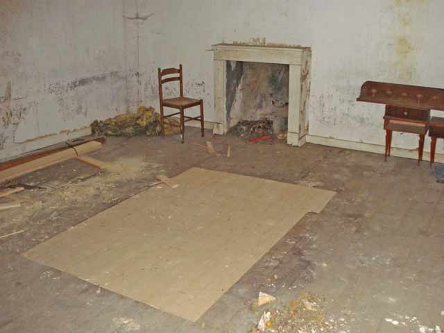 Village House To Renovate - 2