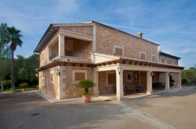Majorcan Finca In A Quiet Area Of Son..